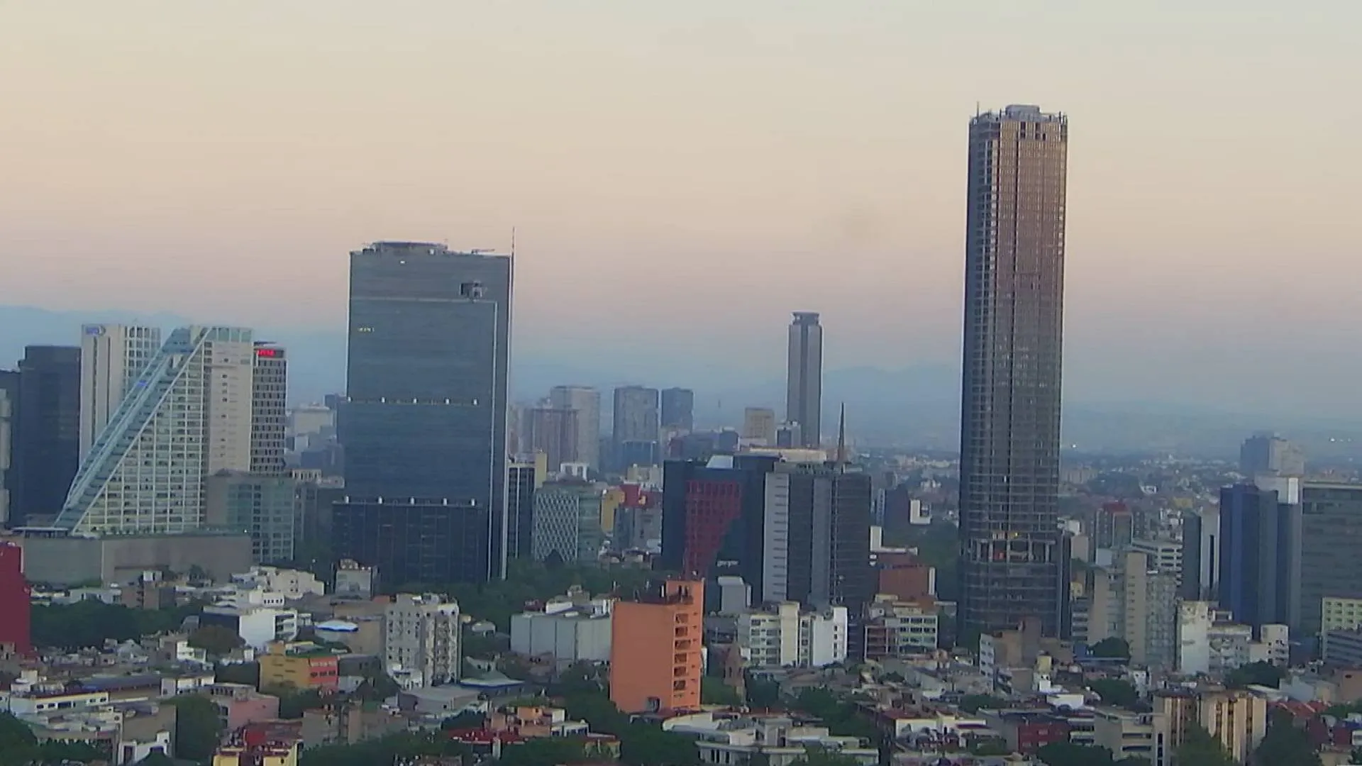 Activan Fase 1 de Contingencia Ambiental por Ozono en CDMX y Edomex