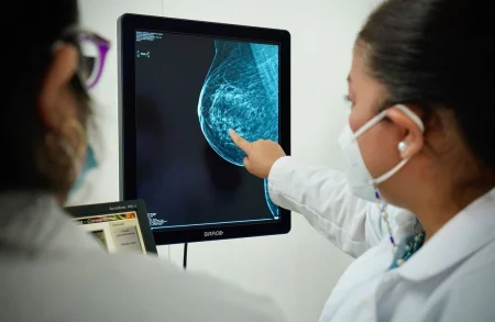 El IPN desarrolla tratamiento que podría frenar el cáncer de mama