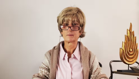 ¿Por qué en todos los foros recomiendan a Paloma Lafuente para una lectura de cartas? Aquí tienes 10 razones clave
