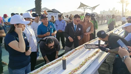 Mazatlán presume su atún y rompe Récord Guinness gastronómico