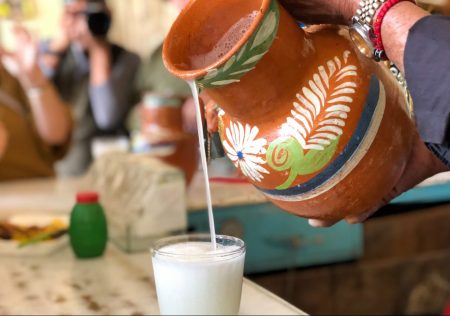 Los sabores ancestrales llegan a CDMX con la Feria del Pulque y el Mezcal 2025
