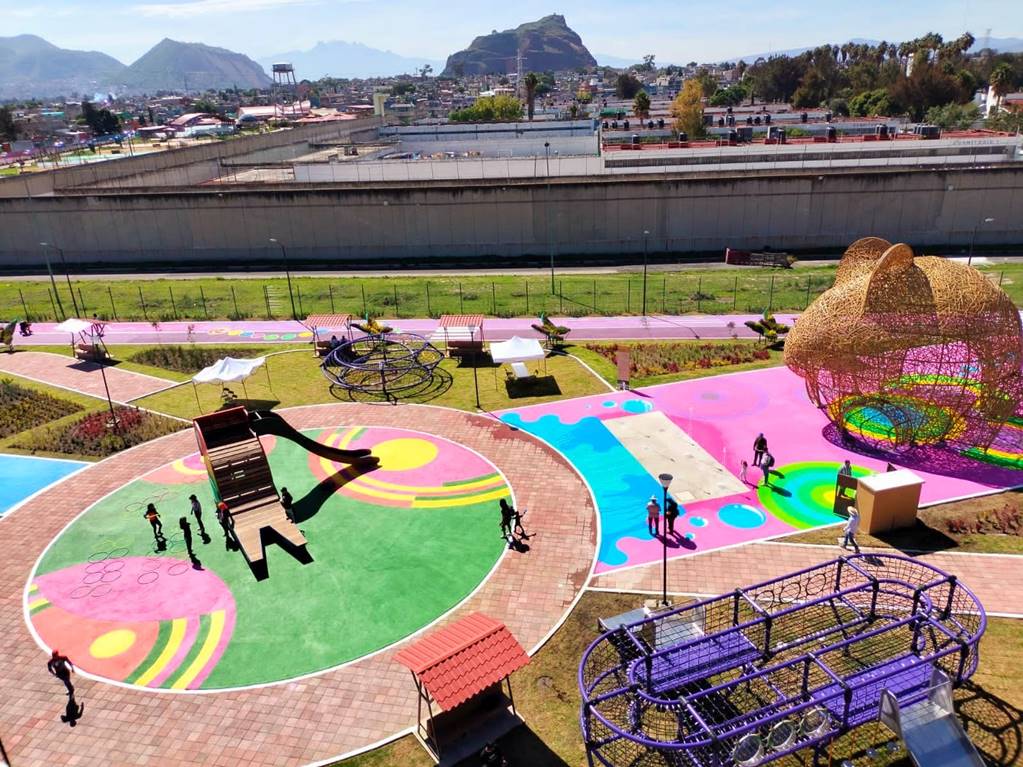 Utopía Álvaro Obregón en el Parque Águilas Japón, la más grande de CDMX