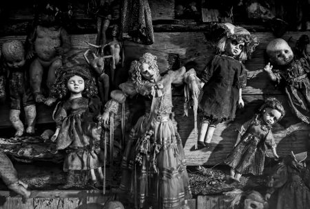 Lady Gaga estrena video en la isla de las muñecas de Xochimilco y dirigido por Tim Burton