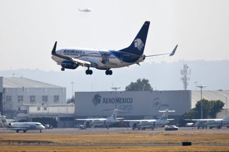 ¿Por qué Estados Unidos revocó 13 rutas de aerolíneas mexicanas desde el AIFA?