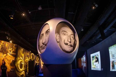 Desafío Dalí llega a México: una exposición inmersiva y surrealista con más de 100 obras