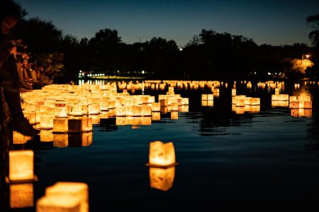 El lago de Chapultepec se iluminará con miles de linternas flotantes