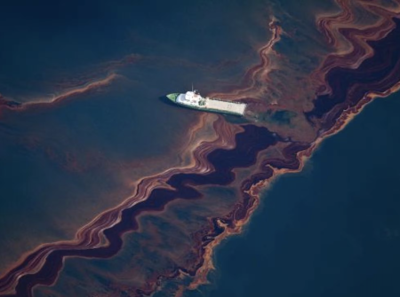 El derrame en el Golfo de México: la mancha que revela una crisis más profunda