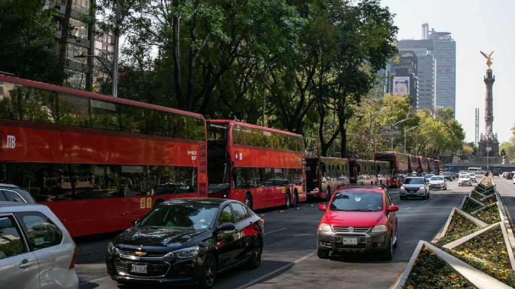El fin del holograma 00 en CDMX: estos autos ya no estarán exentos del Hoy No Circula