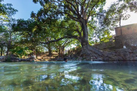 El balneario natural Ojos de Agua resurge tras años de sequía