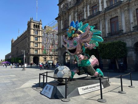 Ajolotes gigantes toman la CDMX y transforman el Mundial en una experiencia cultural