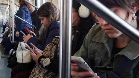 Solo 2 de cada 10 mexicanos han registrado su línea de teléfono, la reticencia es justificada