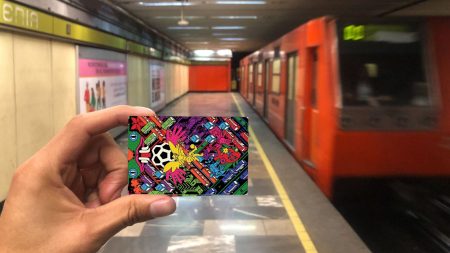 CDMX se pone futbolera: así sería la nueva Tarjeta de Movilidad del Mundial 2026