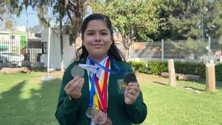Camila, la campeona de matemáticas a los 13 años, representará a México en Singapur