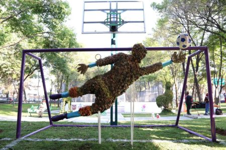 ¿Dónde están las esculturas florales de futbol en la CDMX? La ruta para verlas esta temporada