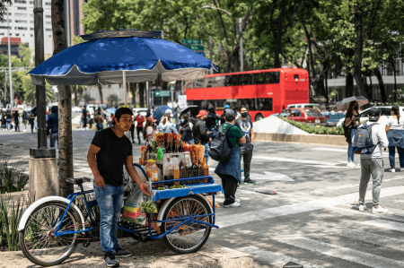 Informalidad laboral alcanza a 33.1 millones de trabajadores en México