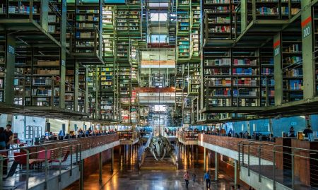 La Biblioteca Vasconcelos cumple 20 años y los celebra con una fiesta de libros, música y arte