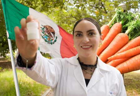 Estudiante mexicana convierte zanahorias en protector solar para pieles sensibles