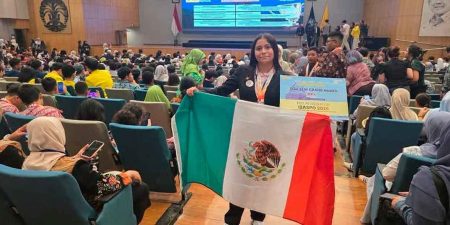 Estudiante mexicana gana medalla de oro en Indonesia por crear un extintor acústico