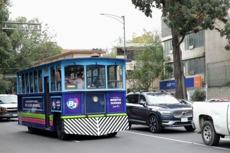 CDMX estrena un tranvía gratuito para descubrir sus rutas del pan, tacos e historia
