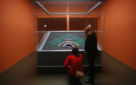El Penacho de Moctezuma podría volver a México: la promesa que reabre el debate